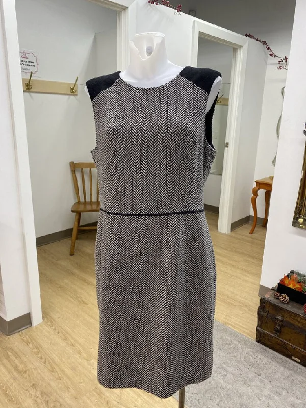 Banana Republic Tweed dress 14