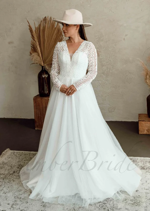 Boho Lace Wedding Dress with Long Sleeve and Tulle Skirt