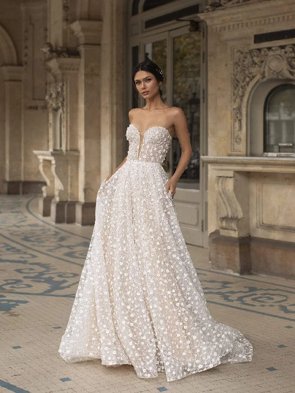 Pronovias Privee: Hopkins