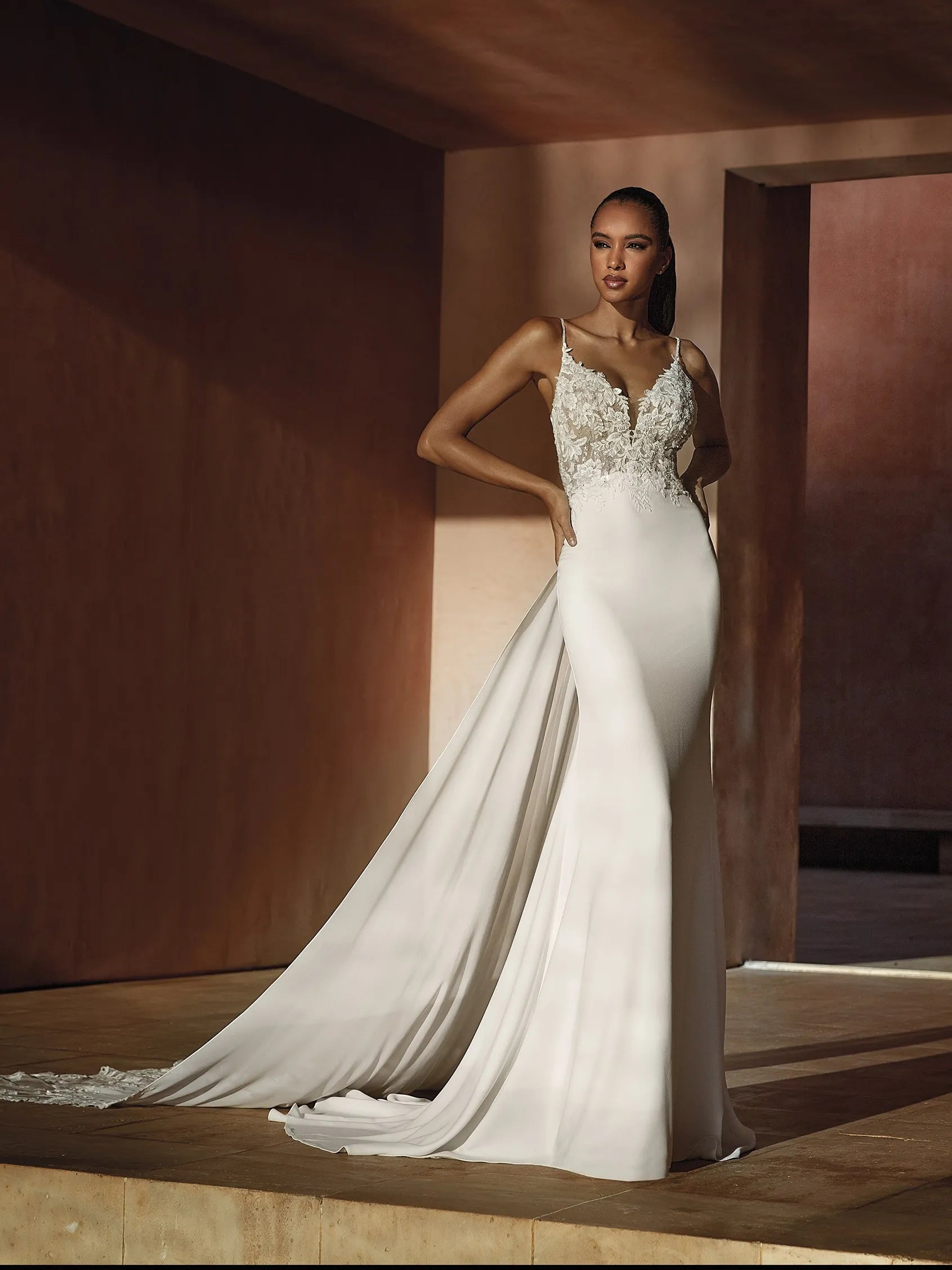 Pronovias: Roman